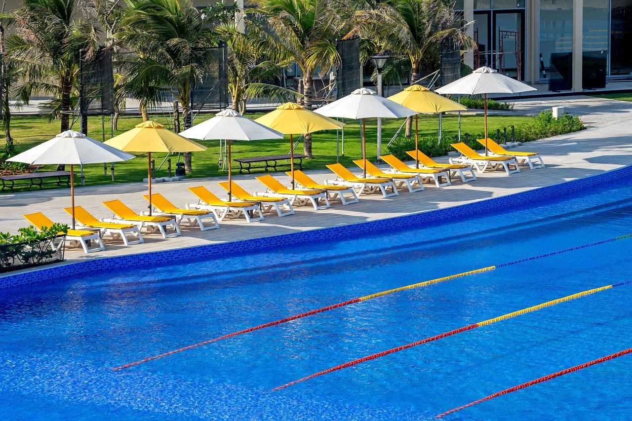 Oceanami Villas & Beach Club - Managed By Oceanami Group Лонгхай Экстерьер фото